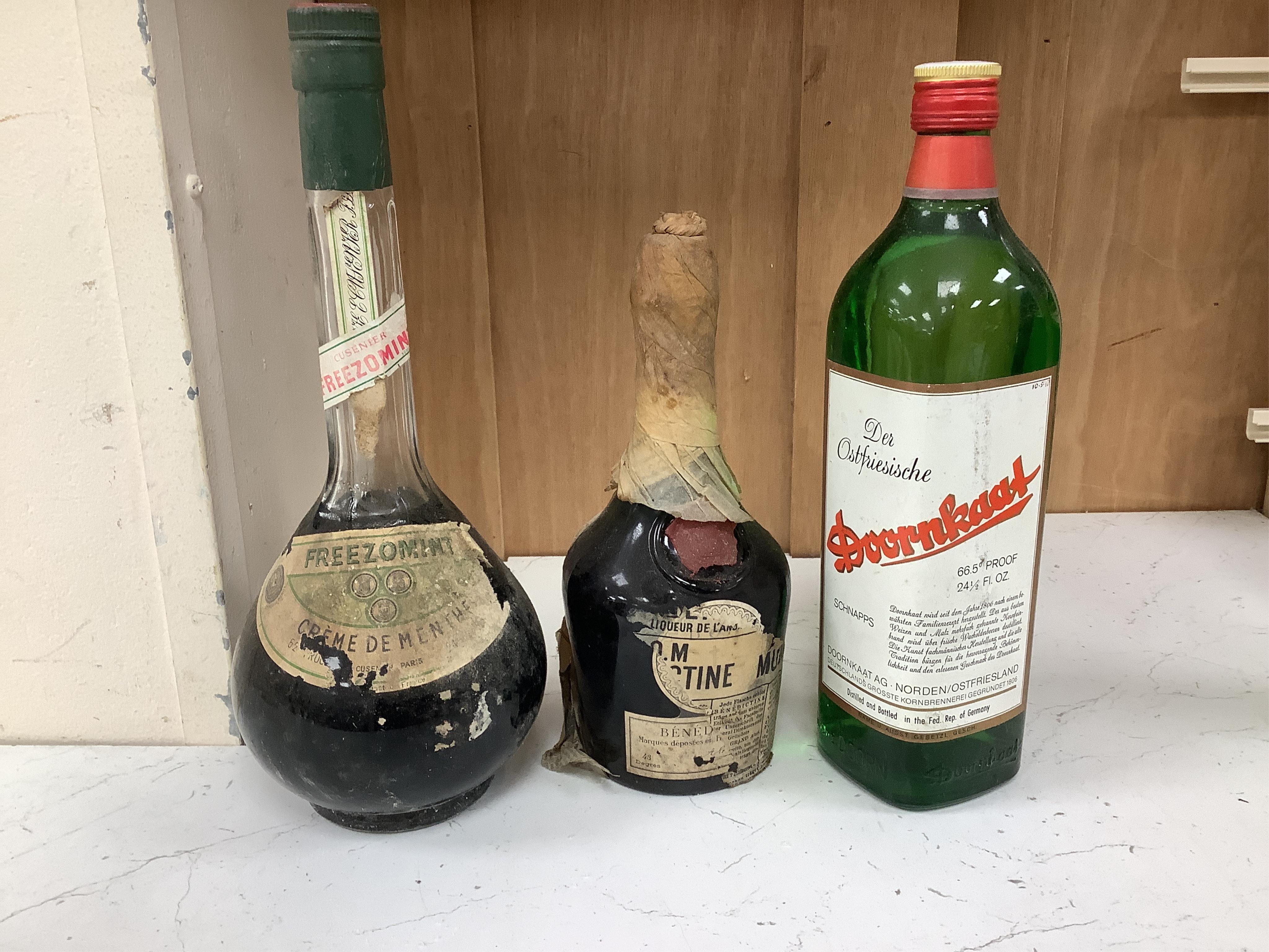 Seventeen bottles of various liqueurs including, Drambuie, Crème de Menthe etc. Condition - storage unknown